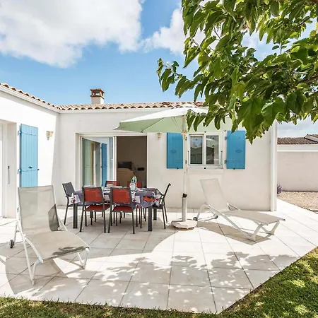 2 Bedroom Nice In Doleron Feriehus