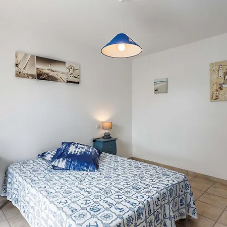 2 Bedroom Nice In Doleron Feriehus